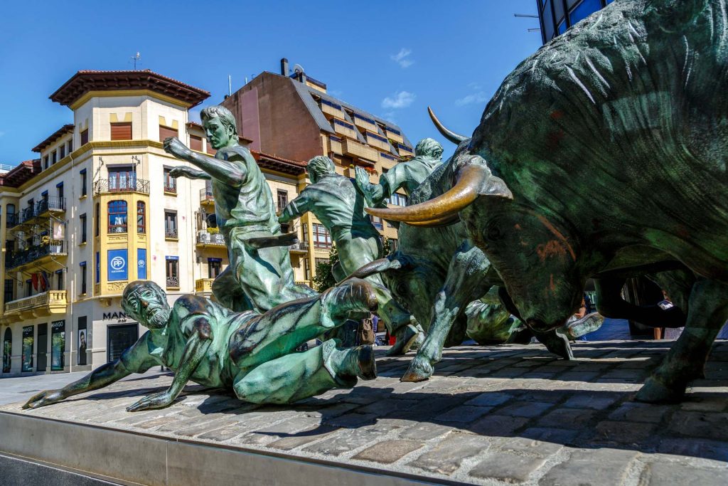 Estatua de los San Fermines en Pamplona
