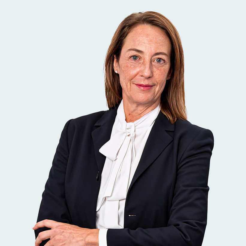 Almudena Corbella, Directora de Personas
